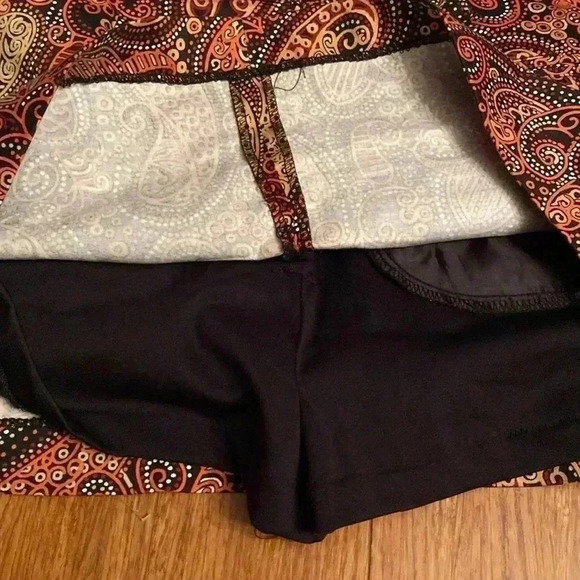 Lady Hagen paisley skort - size 6 - rear zip - pockets - orange color pallet - Picture 6 of 6